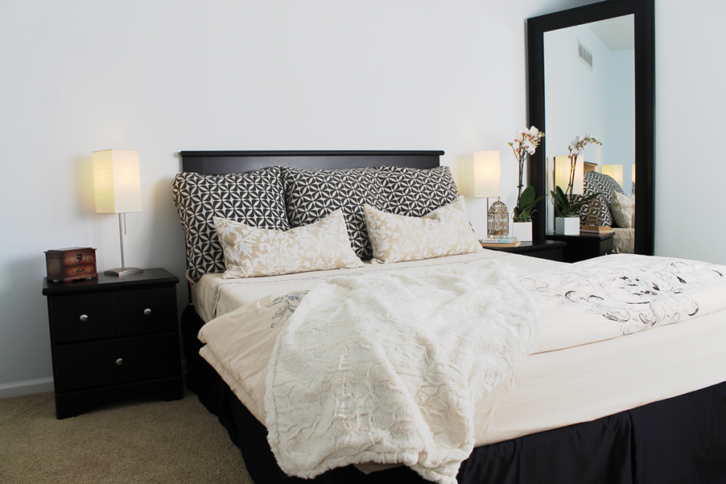 guest bedroom staging after